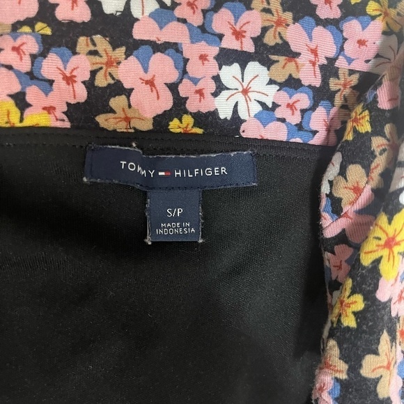 Tommy Hilfiger Floral Dress - Picture 2 of 7